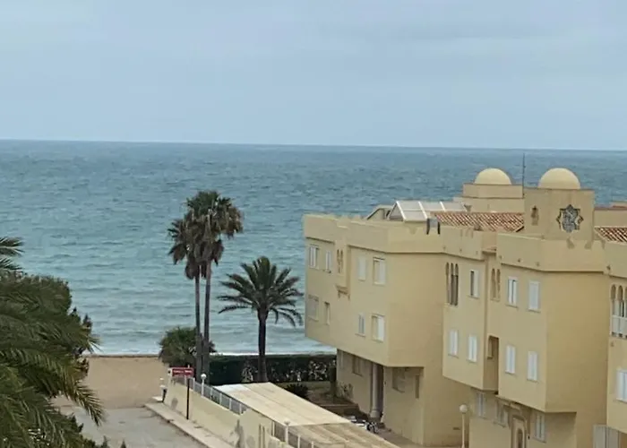 Vistas Al Mar Playa De Bovetes 公寓 *